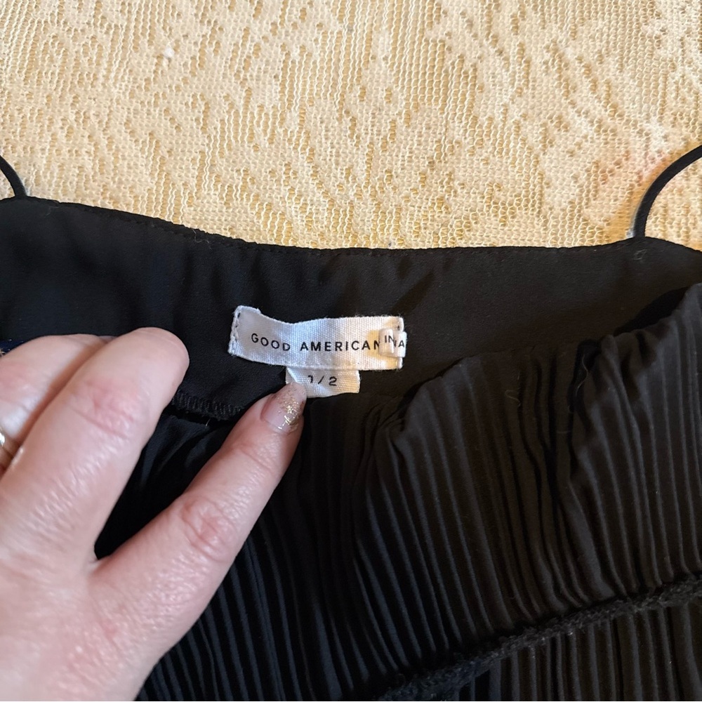 Good American plisé midi slip dress - Picture 3 of 9